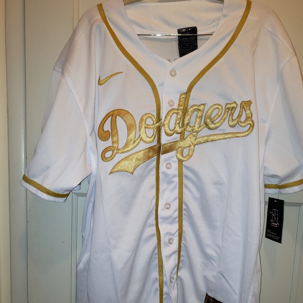 Men's jersey, #42 Jackie Robinson.